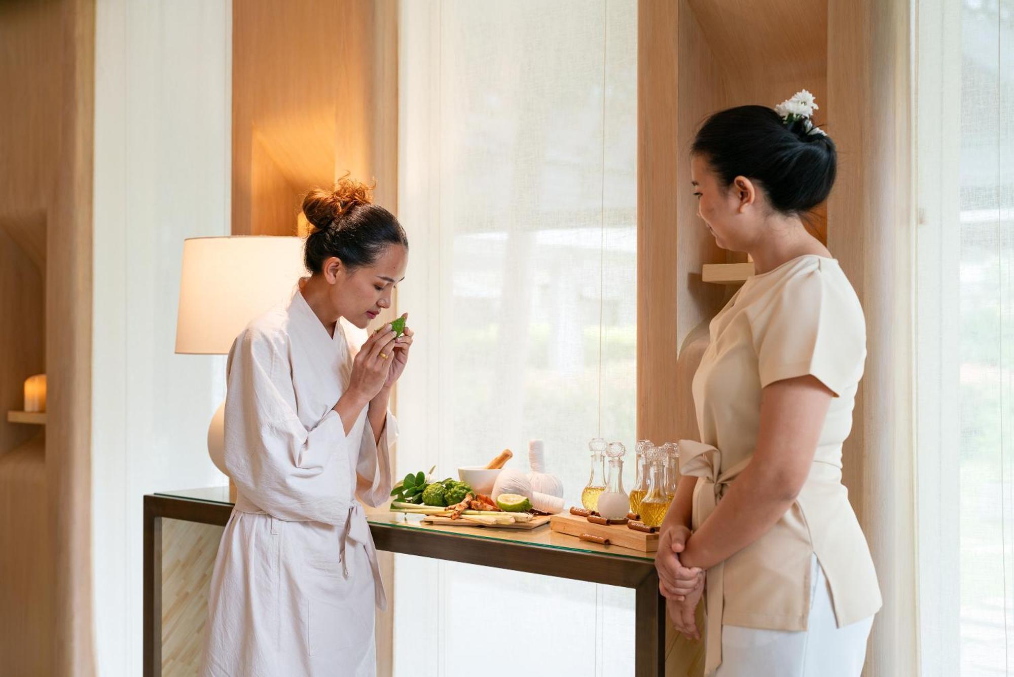 Saii Laguna Phuket Bang Tao-stranden Eksteriør bilde Thai spa