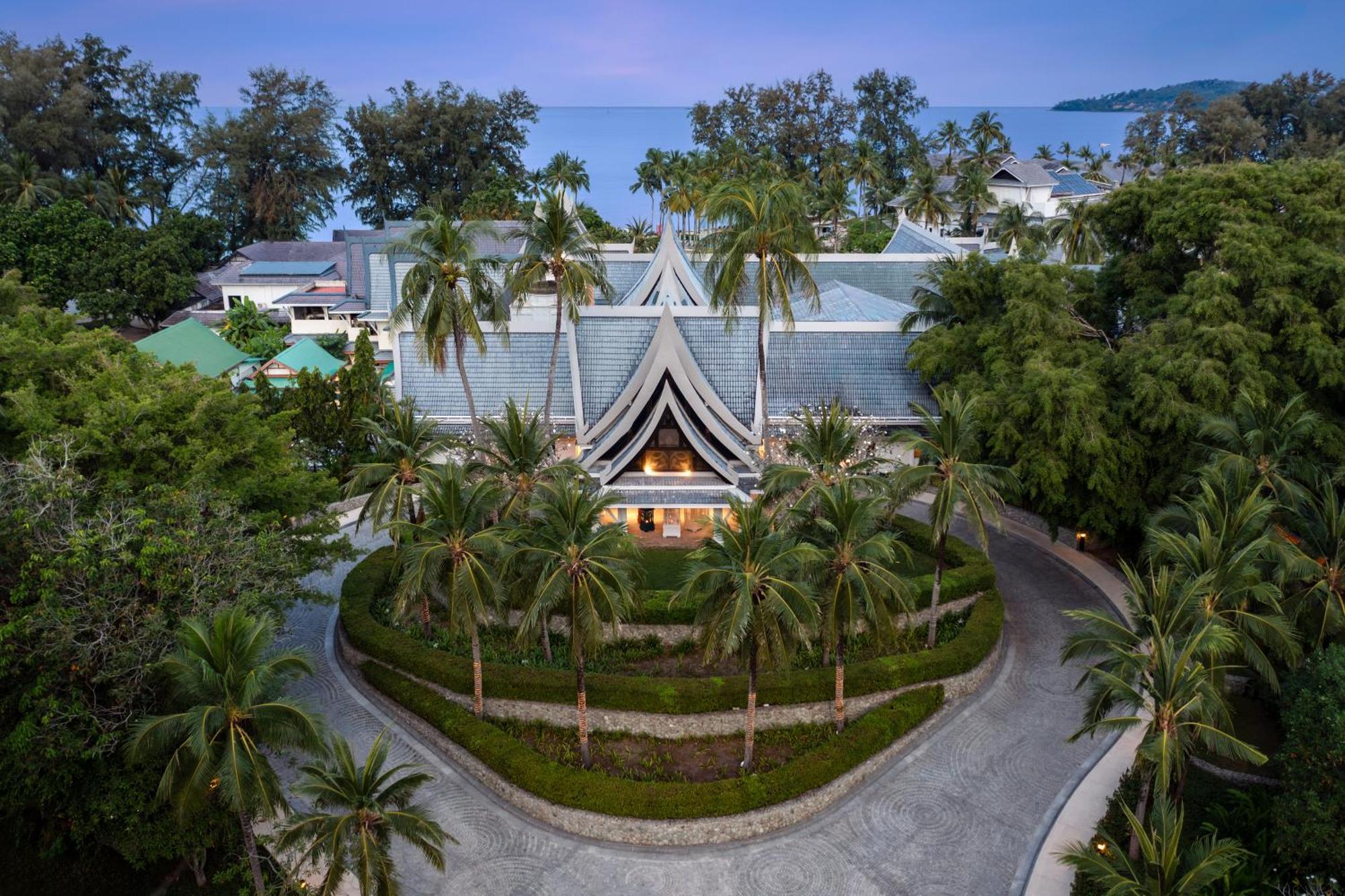 Saii Laguna Phuket Bang Tao-stranden Eksteriør bilde The hotel's main entrance