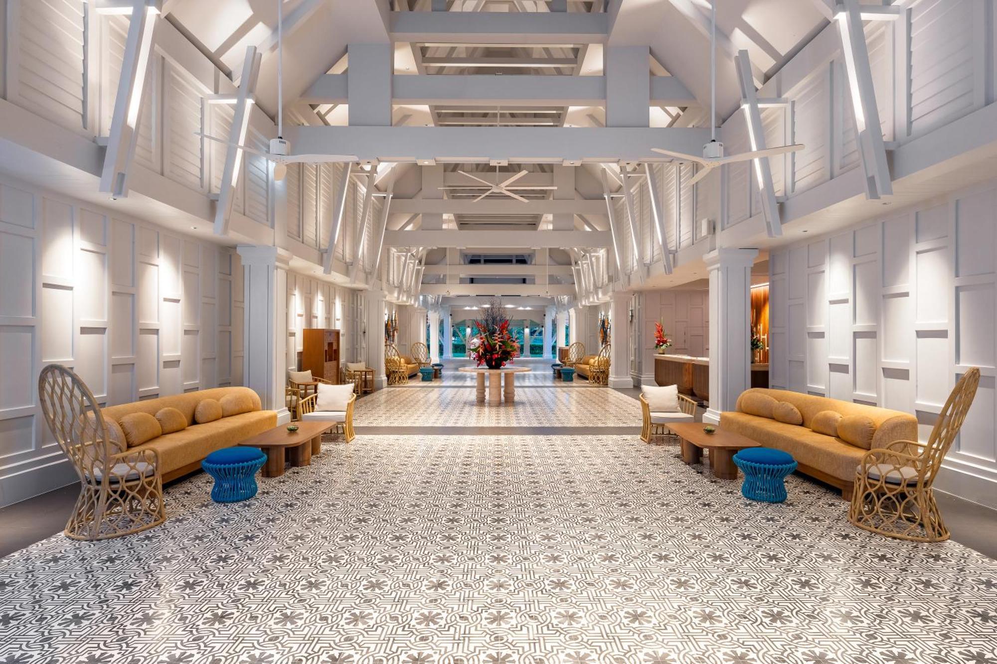 Saii Laguna Phuket Bang Tao-stranden Eksteriør bilde The lobby of the hotel